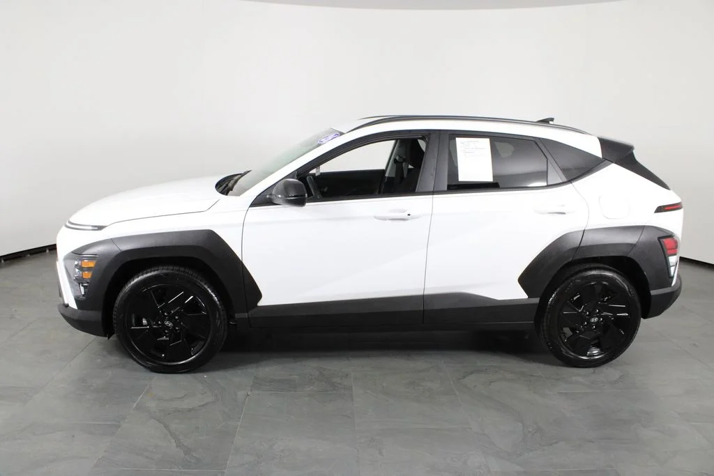 Used 2026 White Hyundai SEL Sport image 14