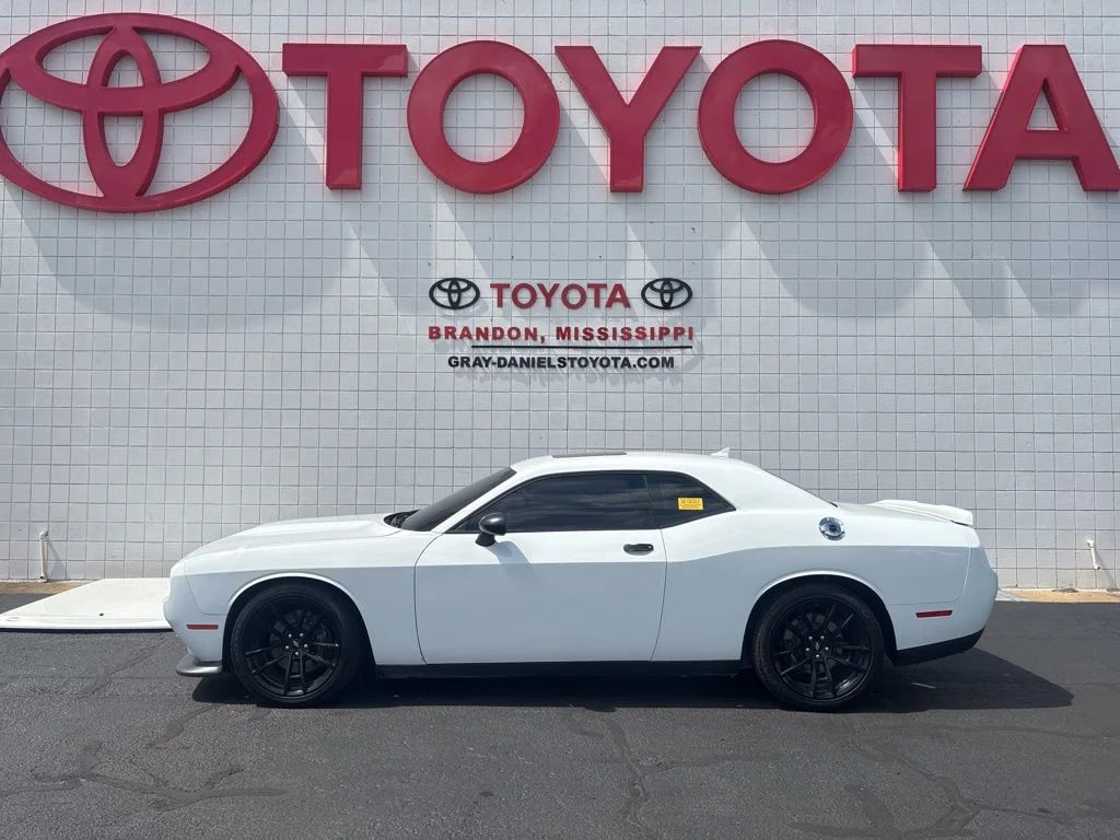 Used 2022 White Dodge R/T image 5