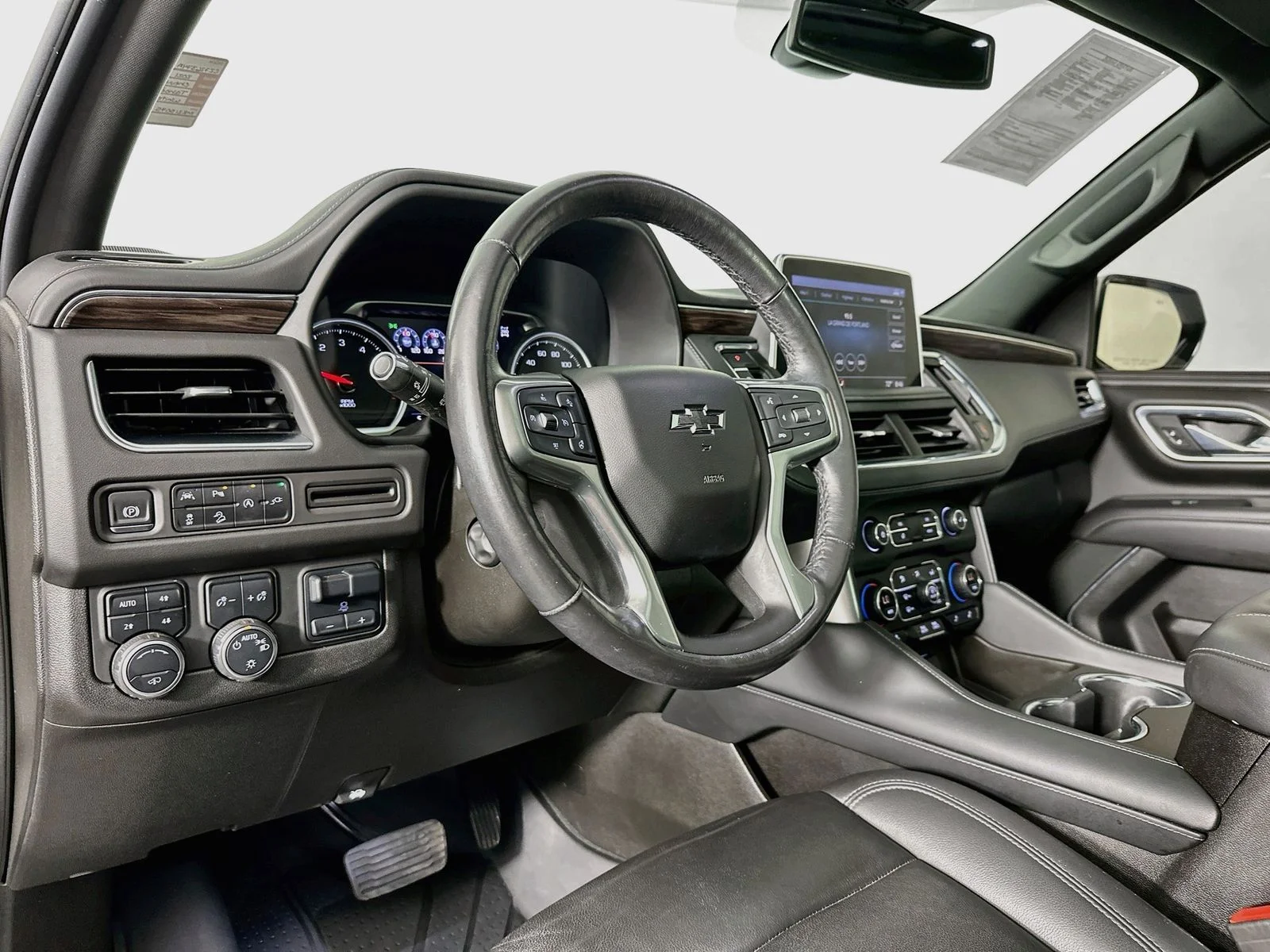 Used 2021 Summit White Chevrolet Z71 image 10