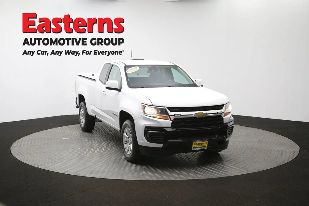 Used 2022 White Chevrolet LT image 47