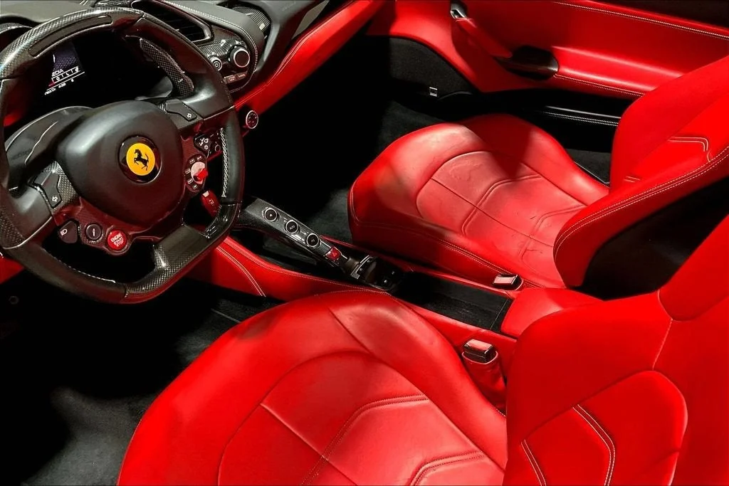 Used 2019 Bianco Avus Ferrari  image 16