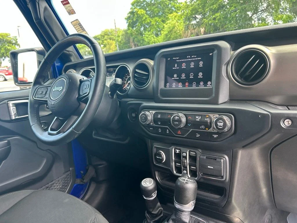 Used 2019 Blue Jeep Unlimited Sport S image 24