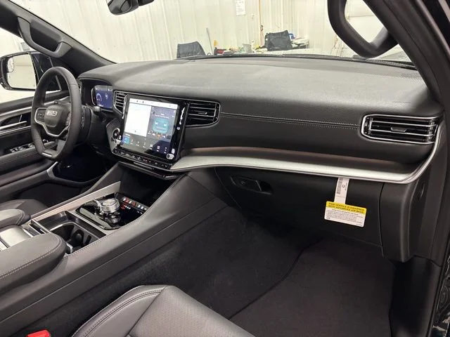 New 2026 High Gloss Black Exterior Paint Jeep Limited Altitude image 45