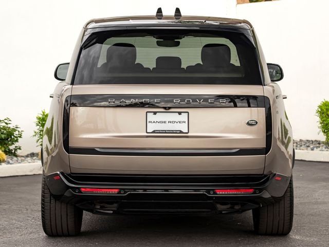 Certified Used 2023 Batumi Gold Premium Metallic Land Rover SE image 8