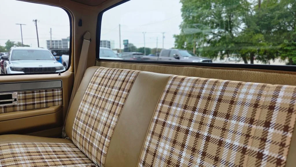 Used 1986 Brown Chevrolet  image 13