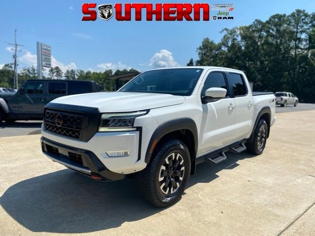 2024 Nissan Frontier PRO-4X Crew Cab 4X4's photo