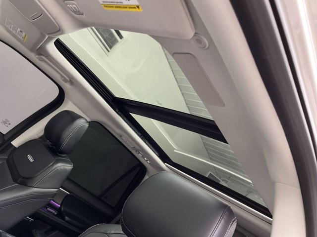 Used 2025 Star White Metallic Tri-Coat Ford Platinum image 6