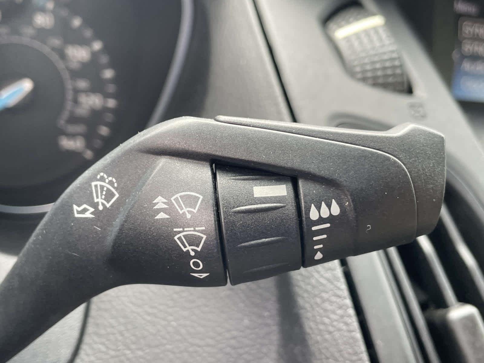 Used 2016 Magnetic Ford SE image 34
