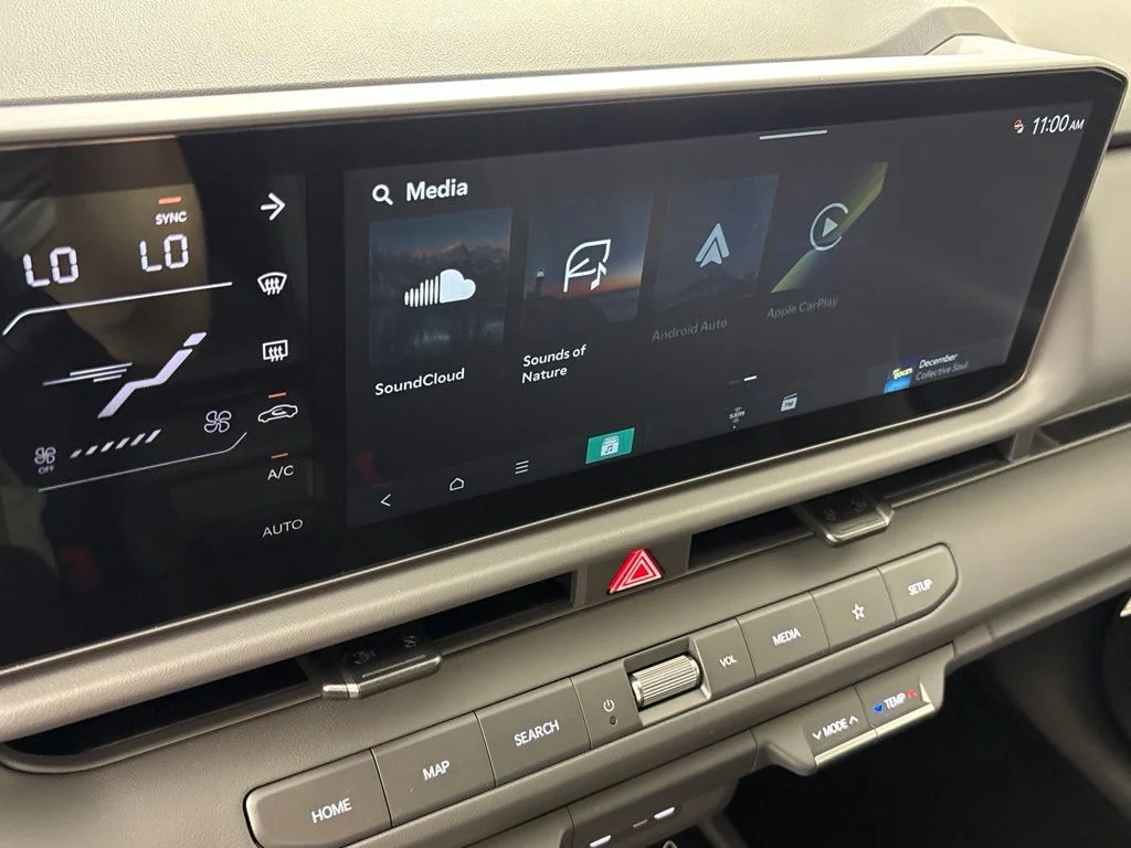 New 2027 Terrain Brown Kia X-Line S image 35