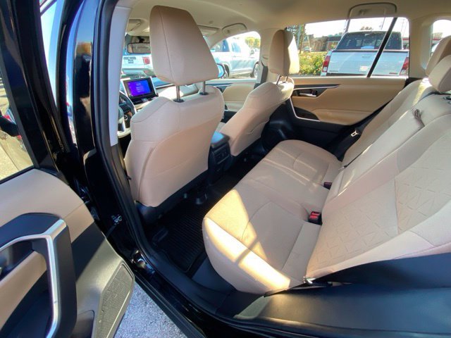 Used 2024 Midnight Black Metallic Toyota XLE image 37