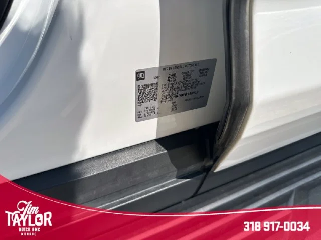 Used 2023 White Chevrolet LT image 33