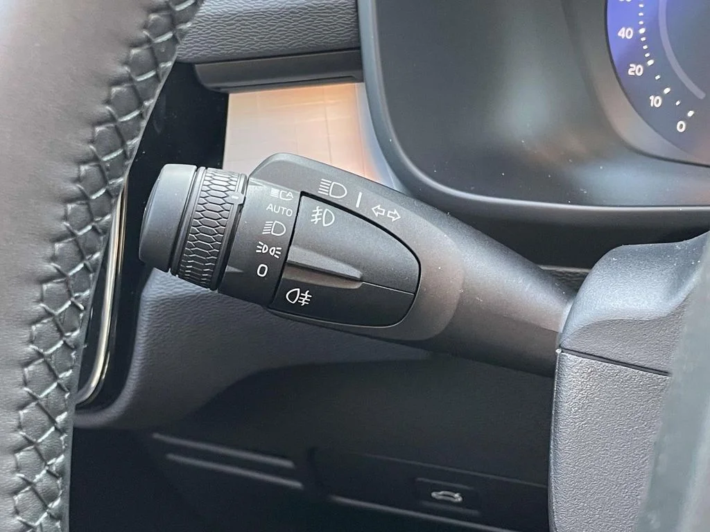 New 2026 Onyx Black Volvo Ultra Black Edition image 12