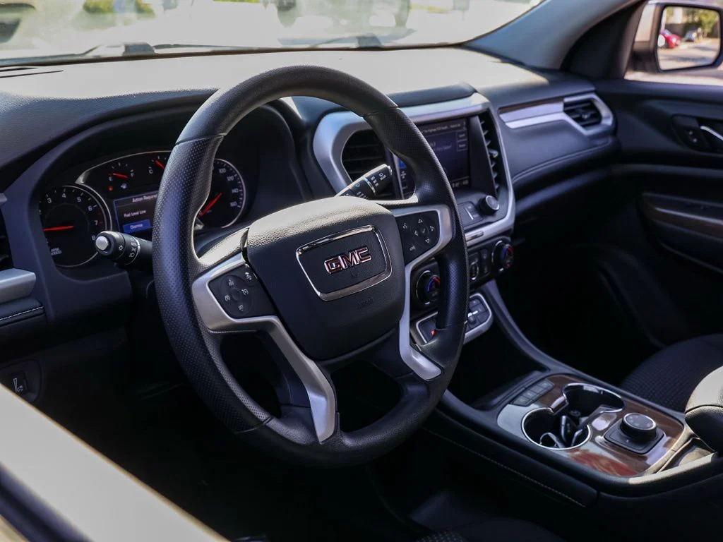 Used 2022 Gray GMC SLE image 14