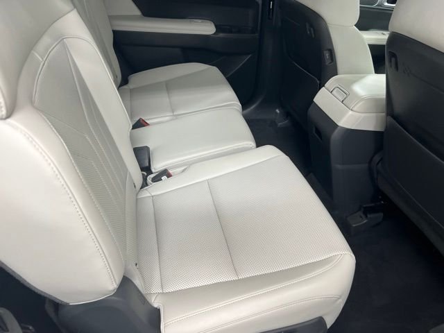 Used 2026 Black Hyundai SEL image 25