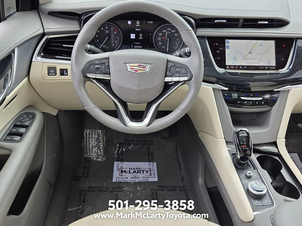 Used 2024 Silver Cadillac Premium Luxury image 11
