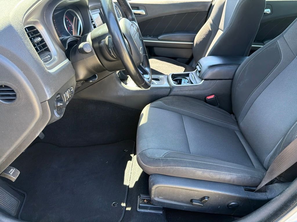Used 2022 Silver Dodge SXT image 18