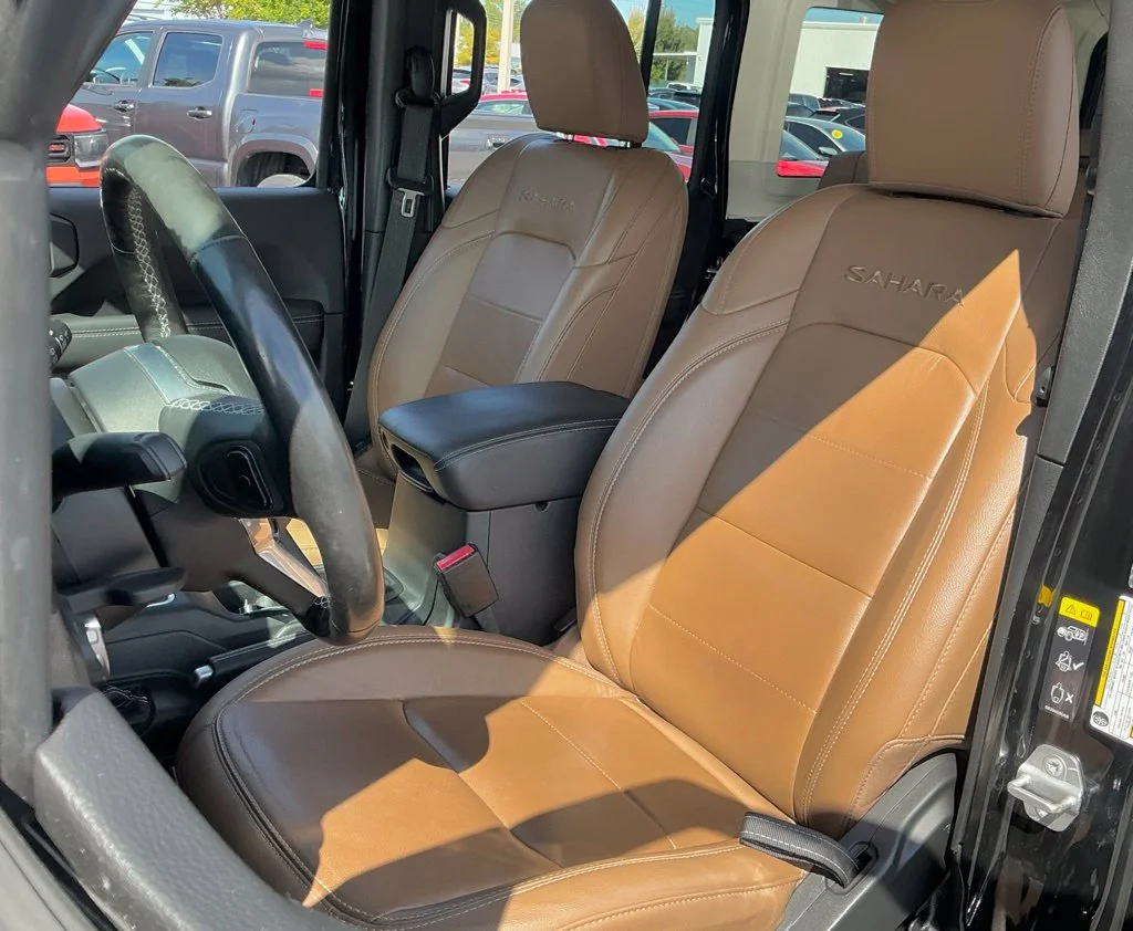 Used 2021 Black Jeep Unlimited Sahara 4xe image 29