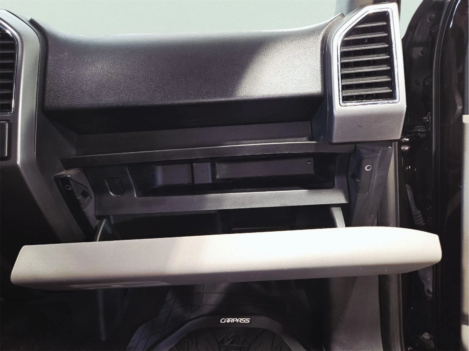 Used 2020 Agate Black Ford XLT image 55