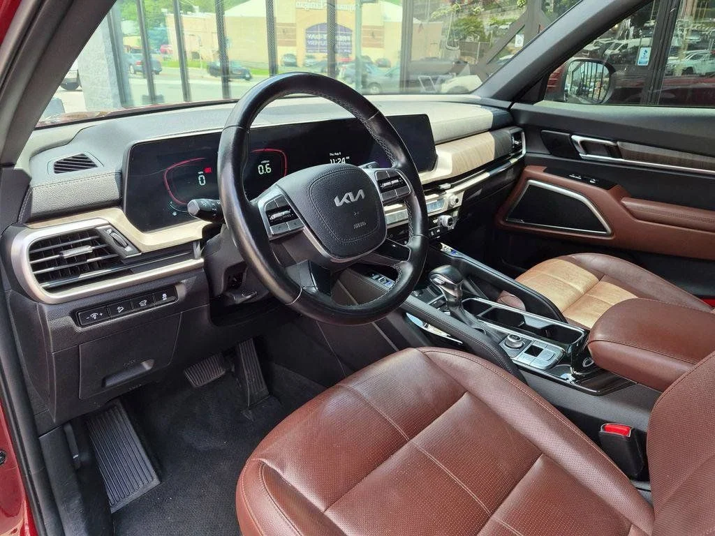 Used 2023 Red Kia EX image 15