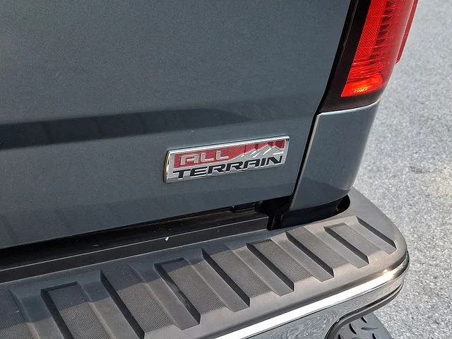 Used 2014 Gray GMC SLT image 32