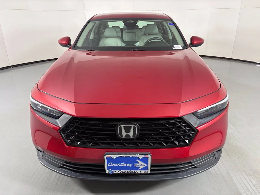 Used 2023 Red Honda LX image 3