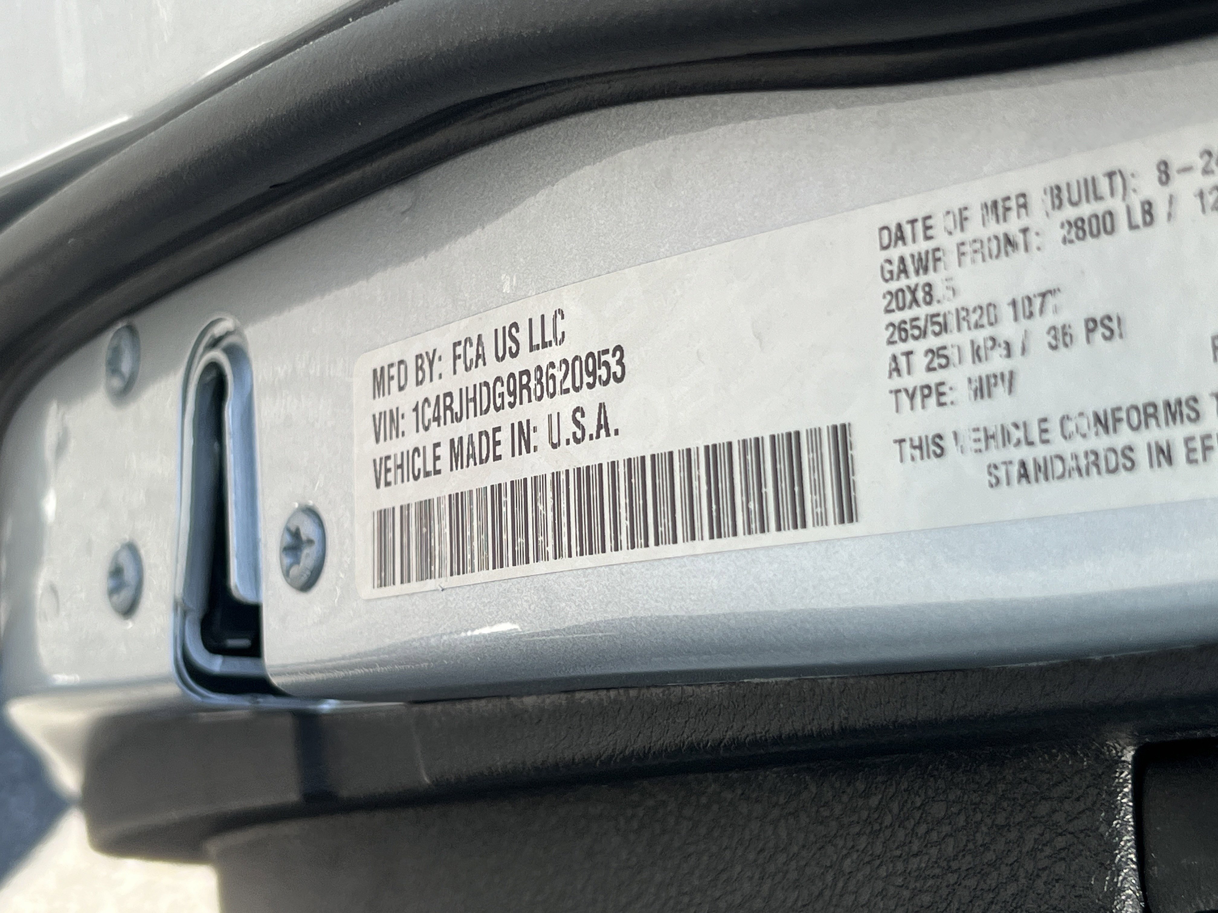 Used 2024 Silver Zynith Jeep Overland image 43