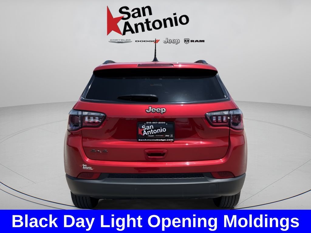 New 2026 Red Hot Pearlcoat Jeep Latitude image 12