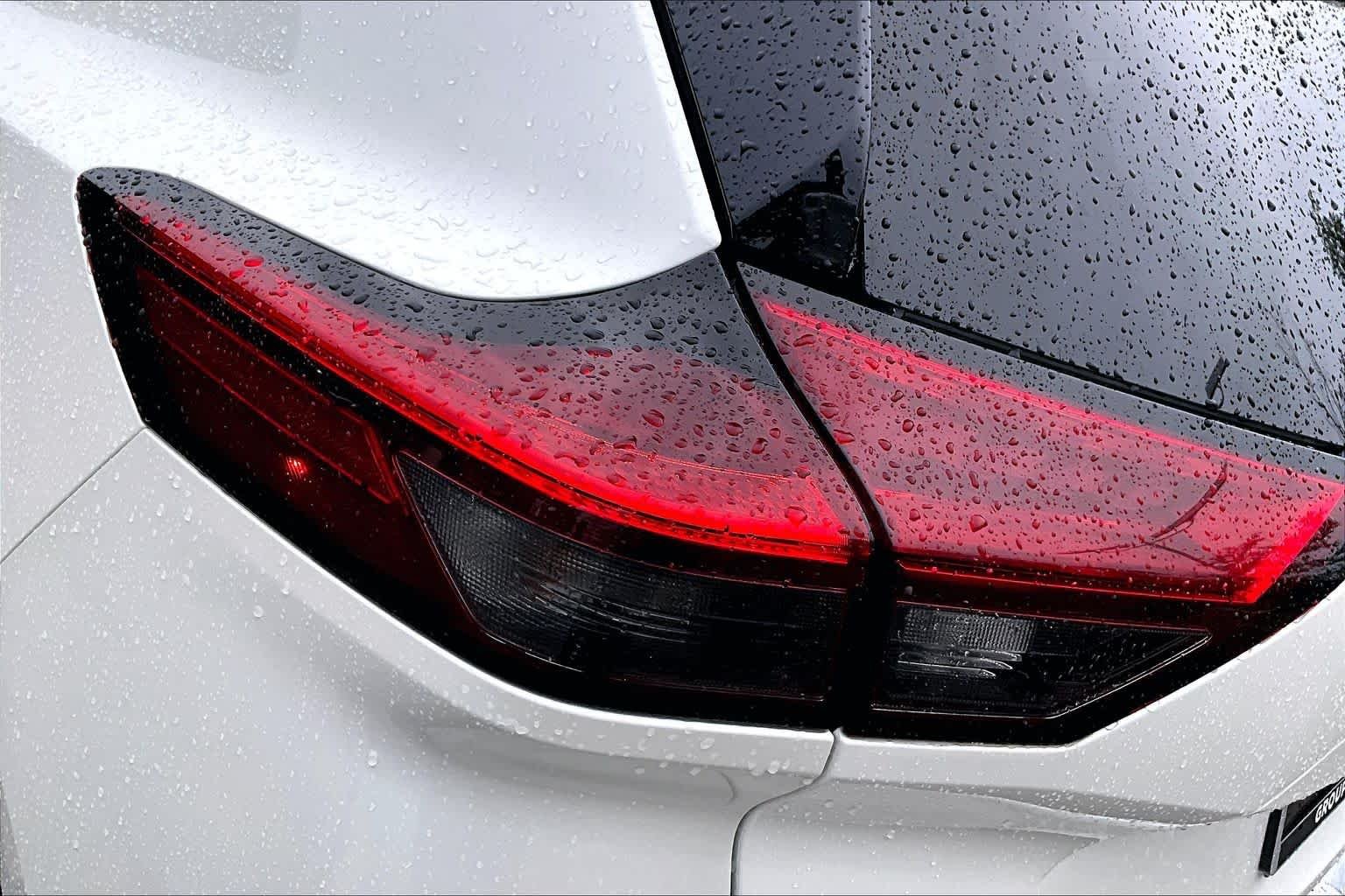 Used 2023 Pearl White Tricoat Nissan SL image 27