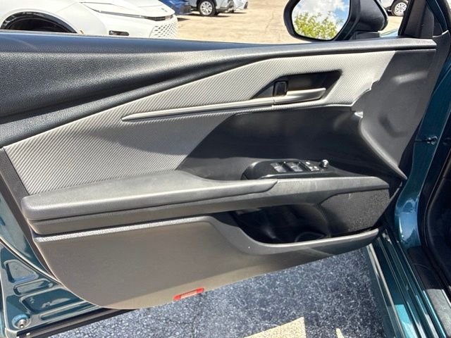 Used 2025  Toyota SE image 31
