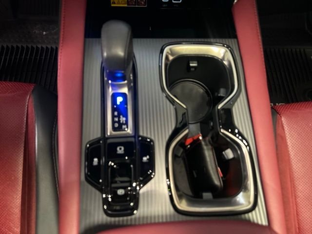 2024 Lexus RX Hybrid 500h - Photo 23