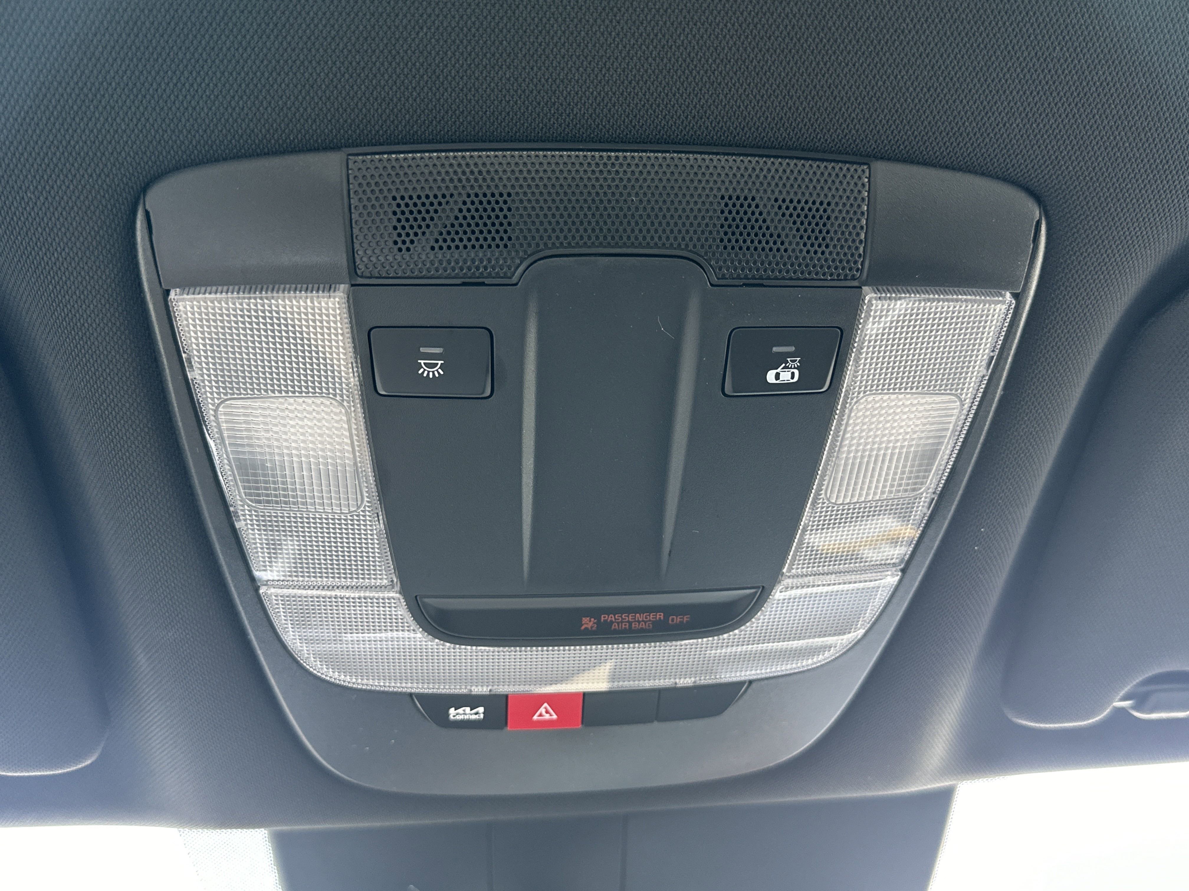 2025 Kia K5 GT-Line - Photo 22