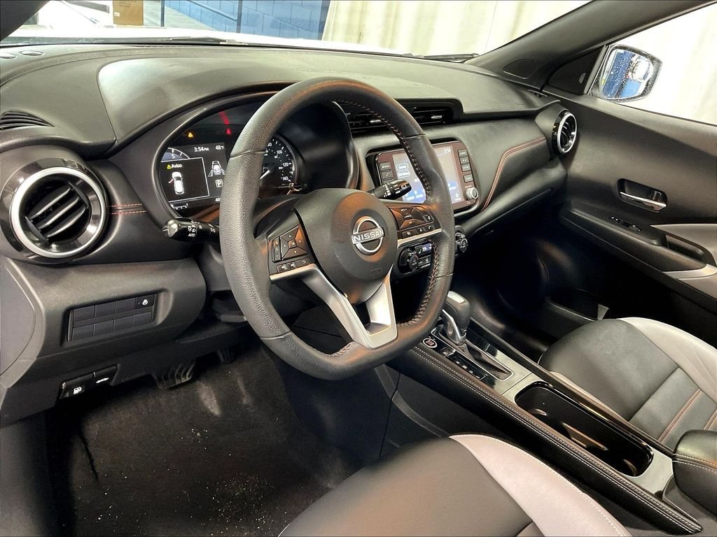 Used 2023 White Nissan SR image 8