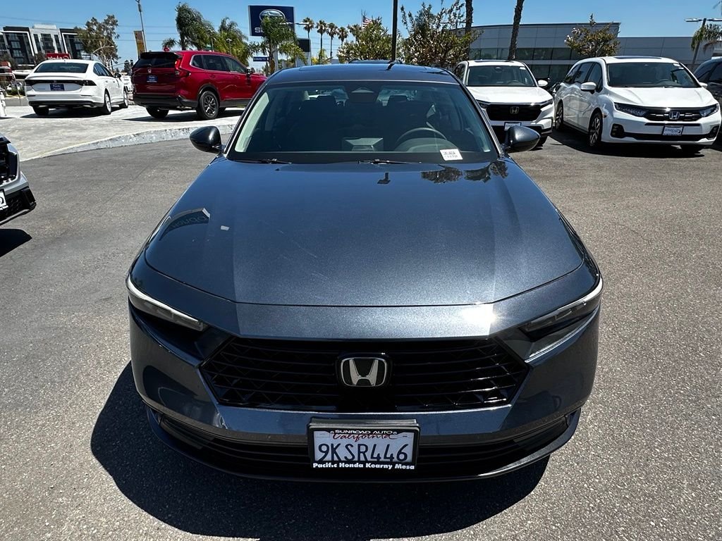 Used 2024  Honda EX image 3