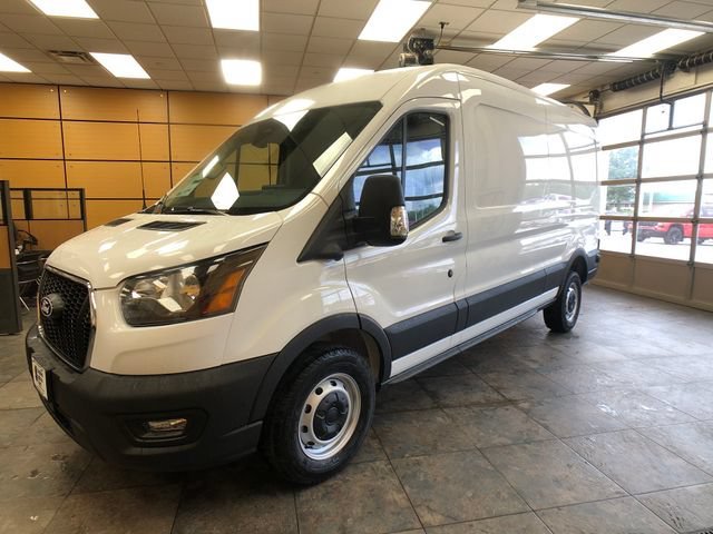 New 2026 Oxford White Ford T250 image 3