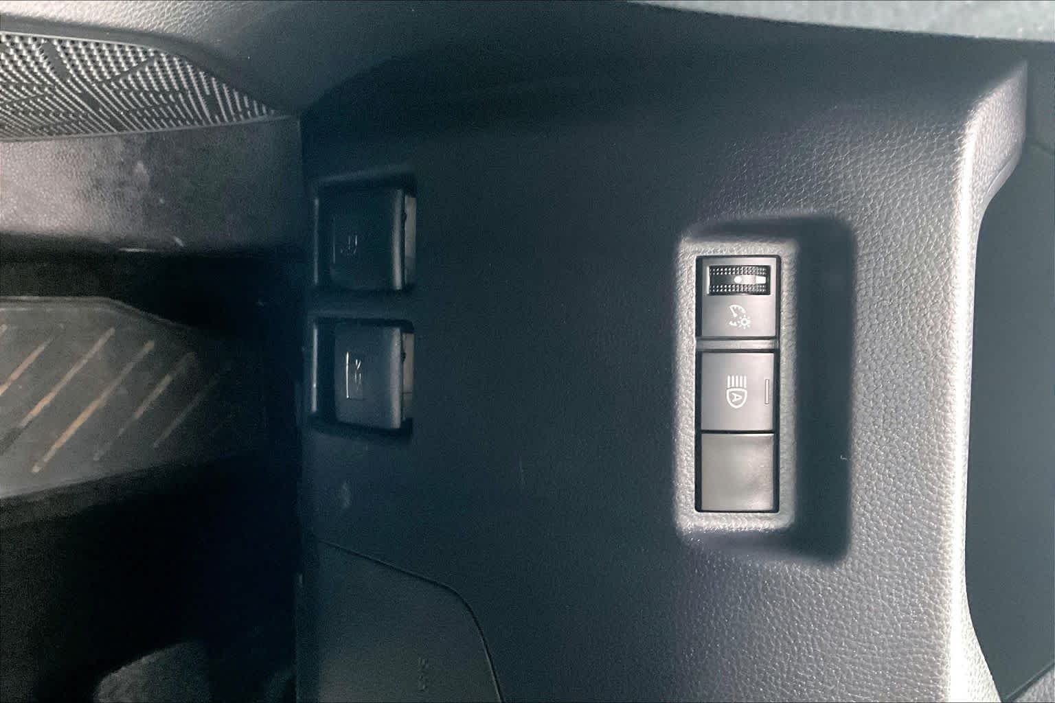 Used 2024 Magnetic Gray Metallic Toyota XLE image 33
