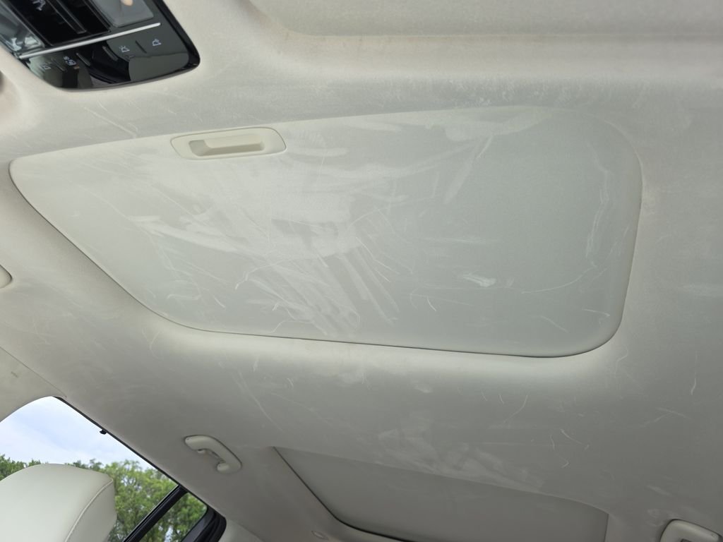 Used 2025 Serenity White Hyundai Calligraphy image 29