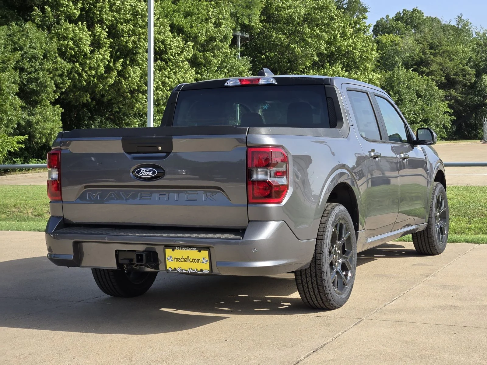 New 2026 Carbonized Gray Metallic Ford Lobo™ image 4