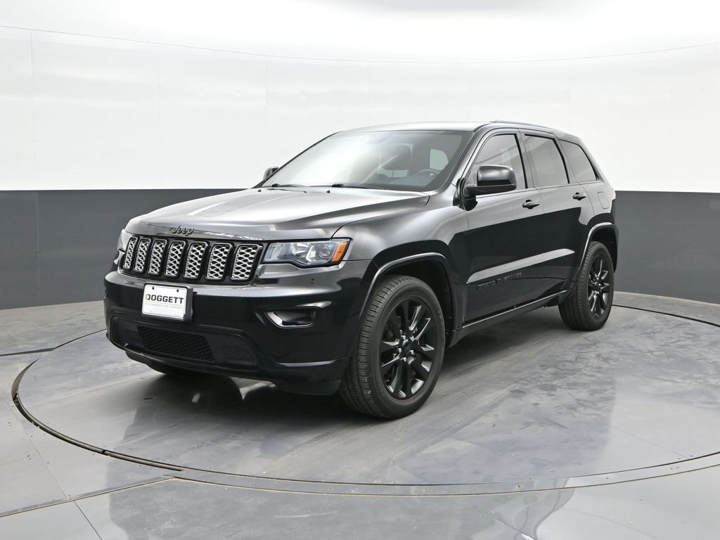 Used 2019 Black Jeep Altitude image 32