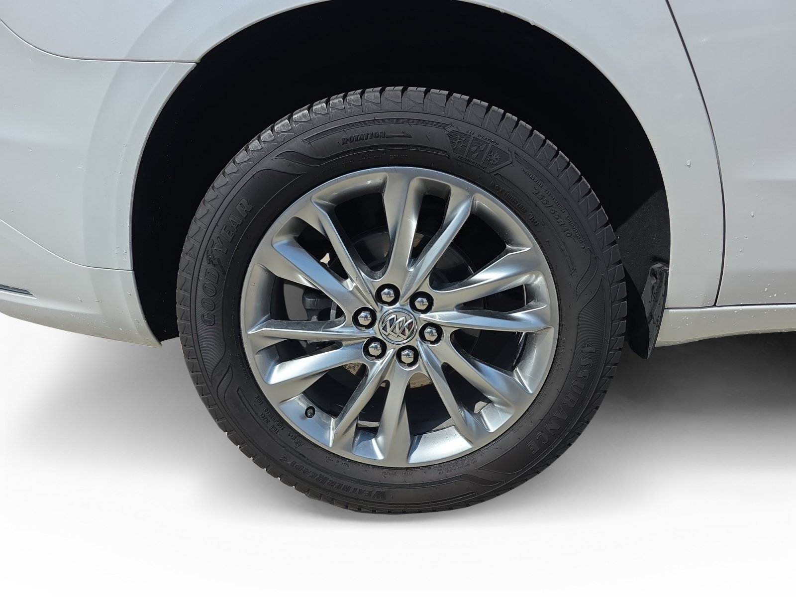 Used 2023 White Frost Tricoat Buick Avenir image 15