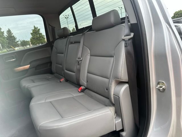 Used 2019 Silver Chevrolet LTZ image 22