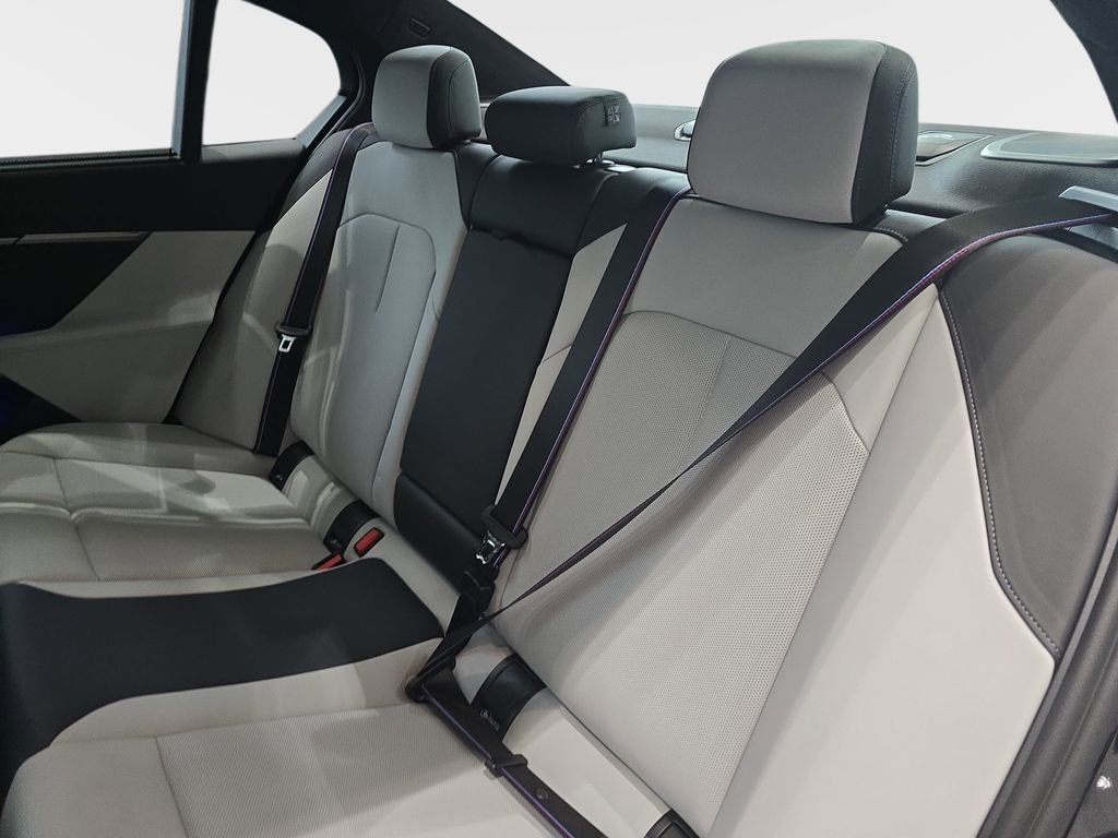 2026 BMW M5 M5 - Photo 12