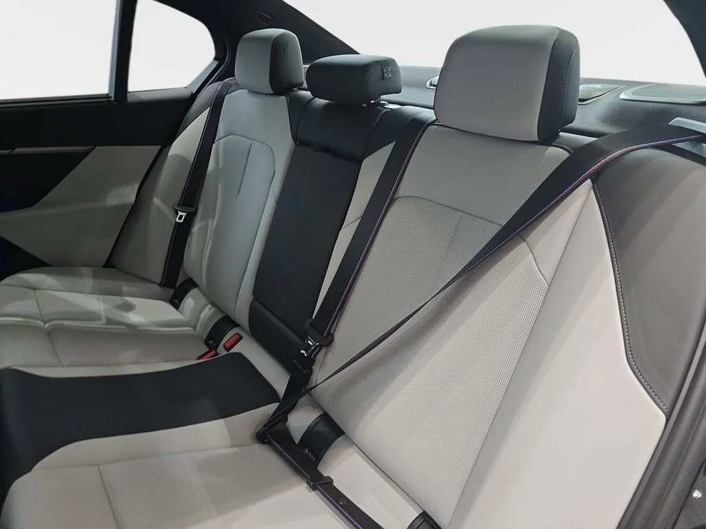 2026 BMW M5 M5 - Photo 12