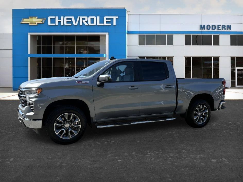 Used 2025 Sterling Gray Metallic Chevrolet LT image 1