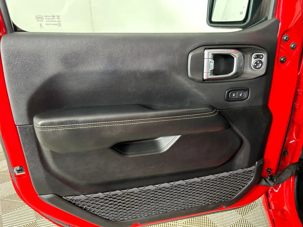 Used 2025 Red Jeep Sahara image 11