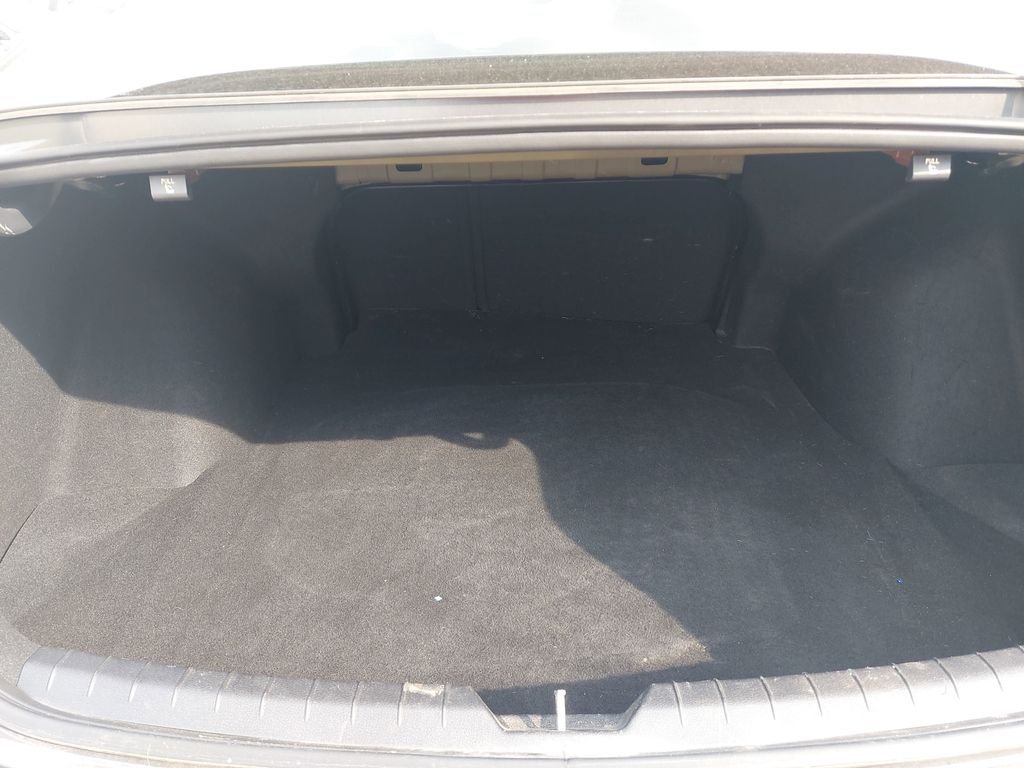Used 2022 Gray Kia LXS image 12