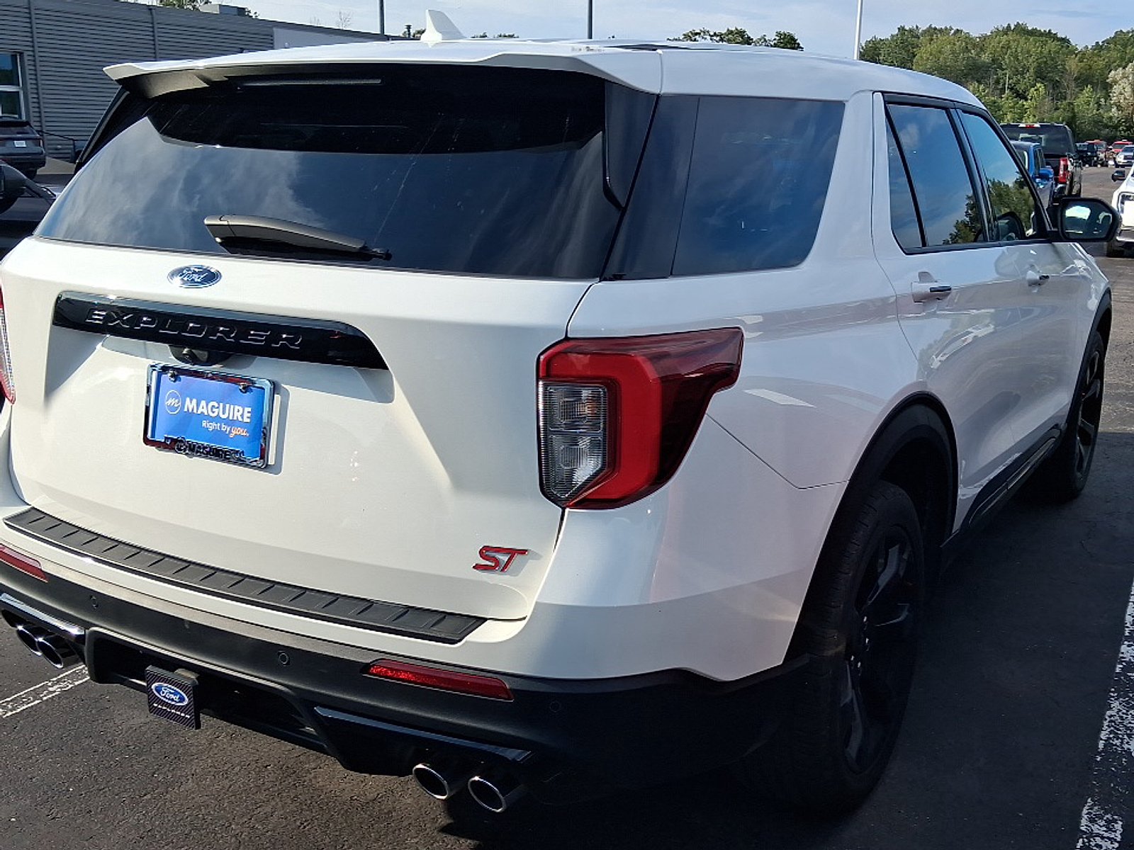 Used 2022  Ford ST image 4