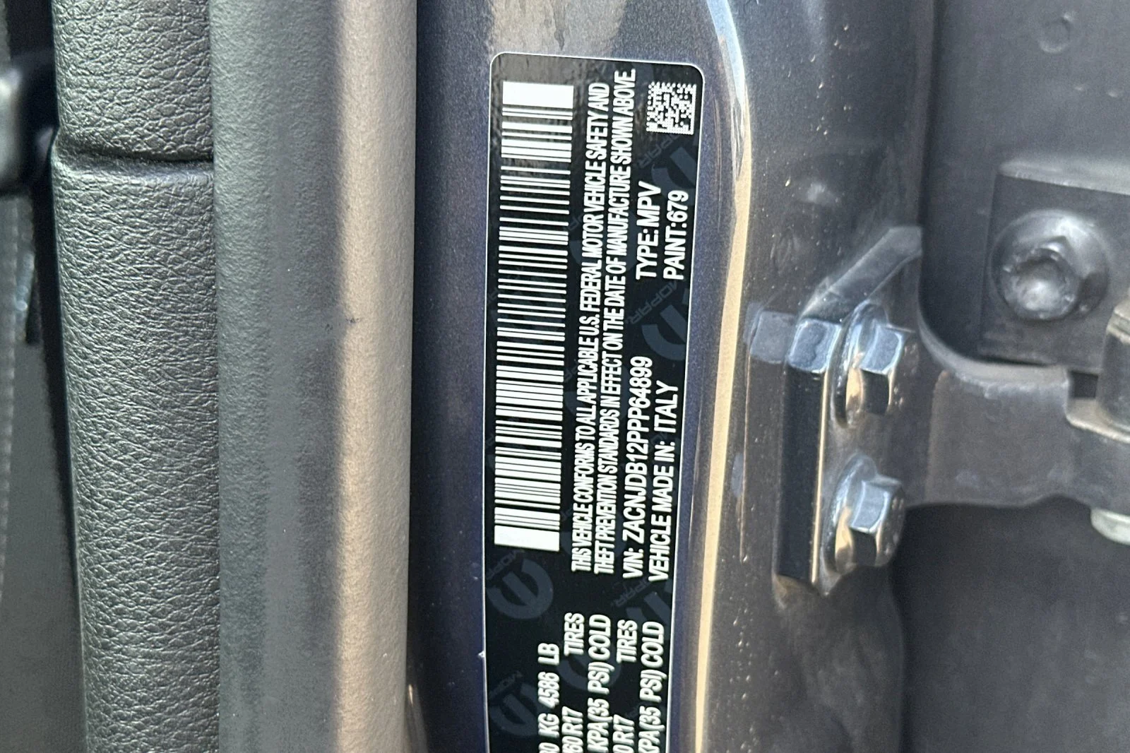 Used 2023 Gray Jeep Latitude image 29
