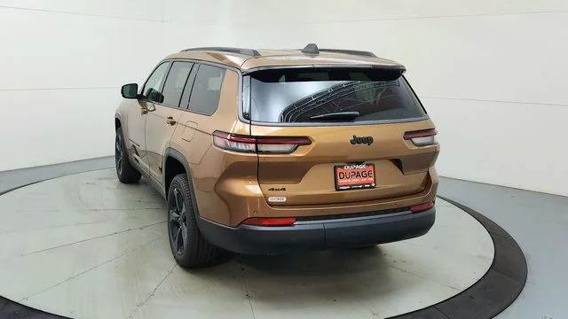 New 2026 Copper Shino Metallic Clear-Coat Exterior Paint Jeep Limited image 8