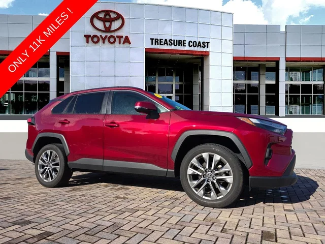 2023 Toyota RAV4 XLE Premium