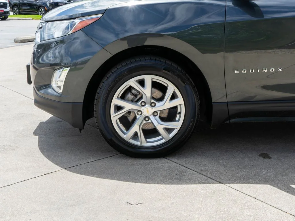 Used 2019 Gray Chevrolet Premier image 31